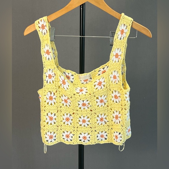Yellow Wildflower Crochet Tank. Cropped. Sleeveless - Picture 1 of 2
